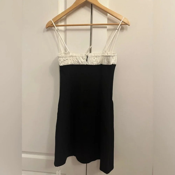 NEW Reformation Sadie Knit Mini Body-con Dress White Black  Contrast | size S - Picture 8 of 10